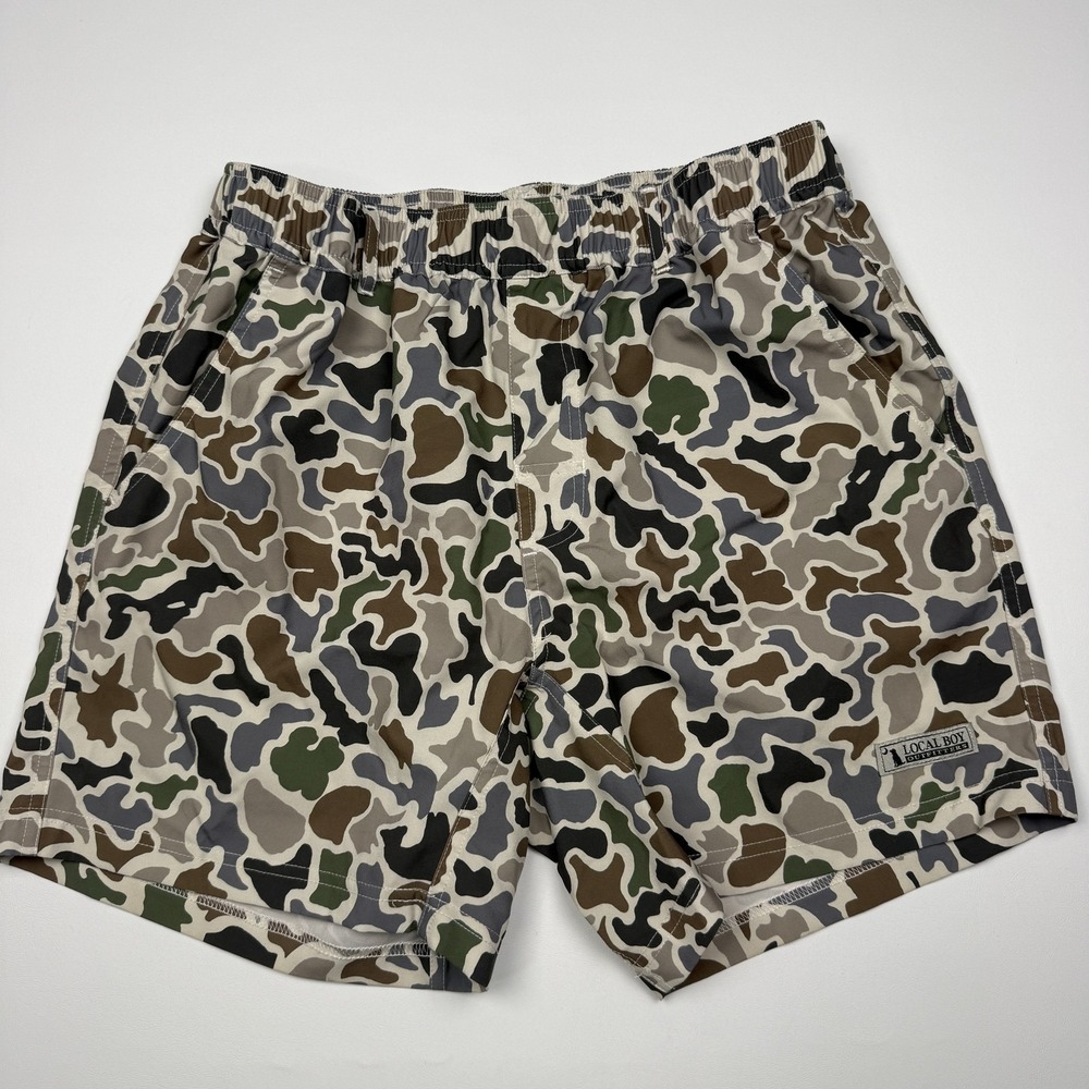 Local Boy Outfitters Shorts Mens Medium Camo Elastic Waist Quick Dry 6 Inseam